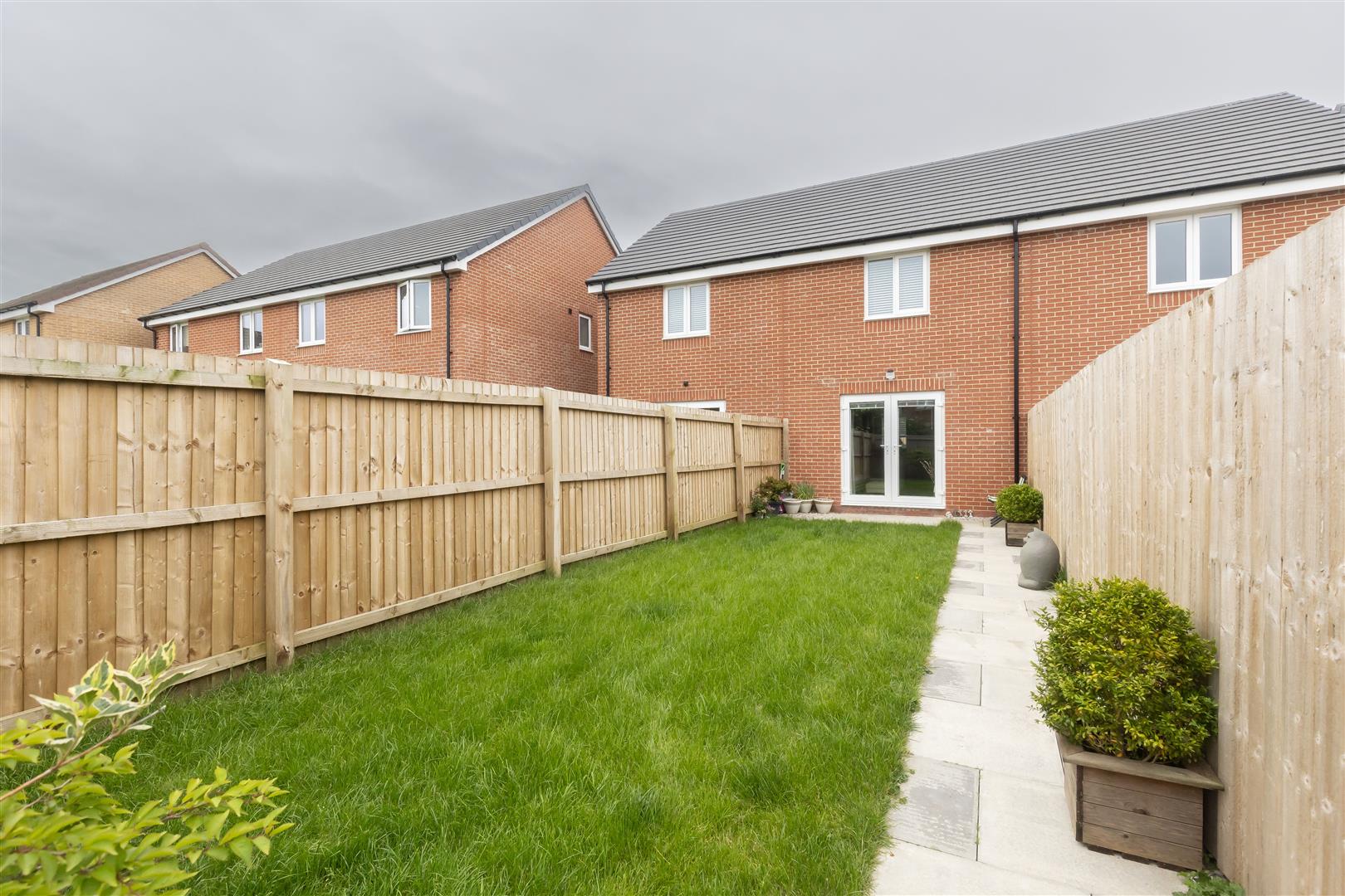 2 bed property in White Admiral Place, Preston